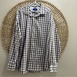 Men’s button down sport shirt